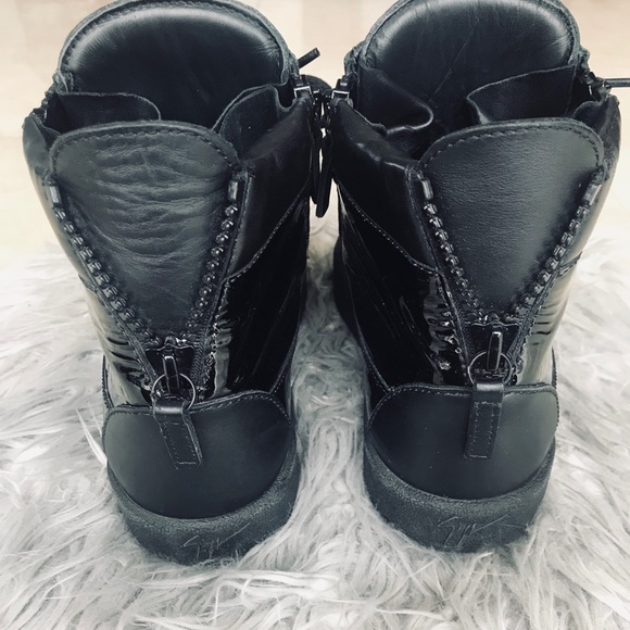 Men’s Giuseppe Zanotti black sneakers - Picture 5 of 7